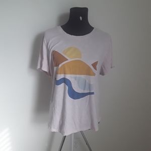 Graphic tee plus size